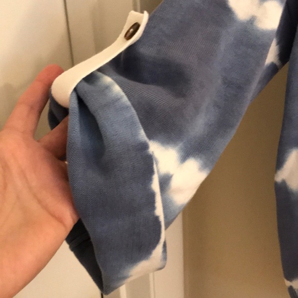 Tie dyed V neck sweater. Fate sold by VICI - Picture 2 of 5